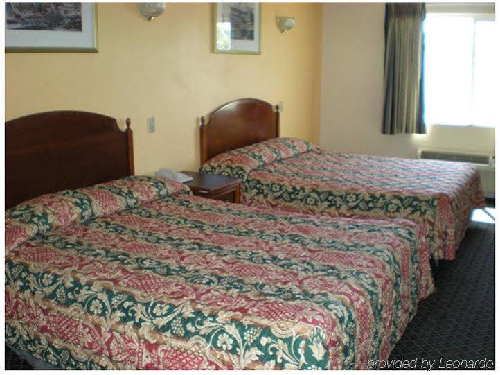 Hotel Corona Ca - Hwy 91 מראה חיצוני תמונה