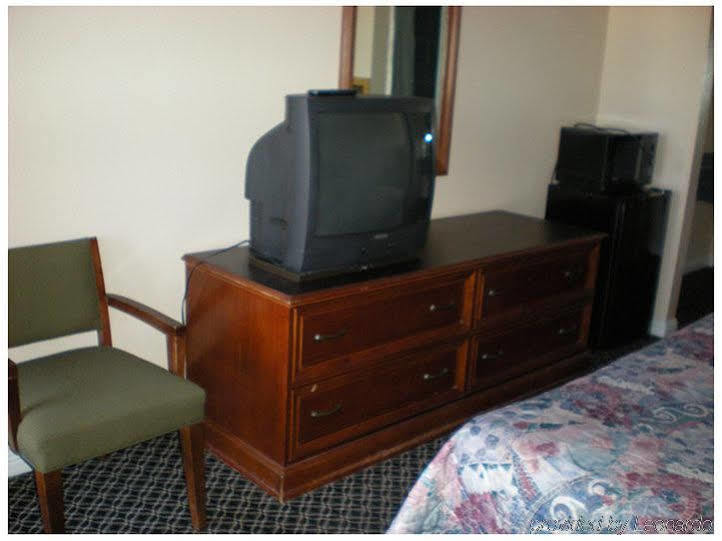 Hotel Corona Ca - Hwy 91 מראה חיצוני תמונה