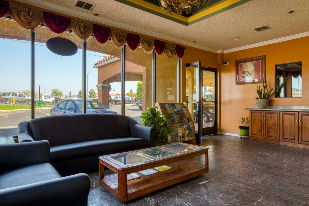 Hotel Corona Ca - Hwy 91 מראה חיצוני תמונה