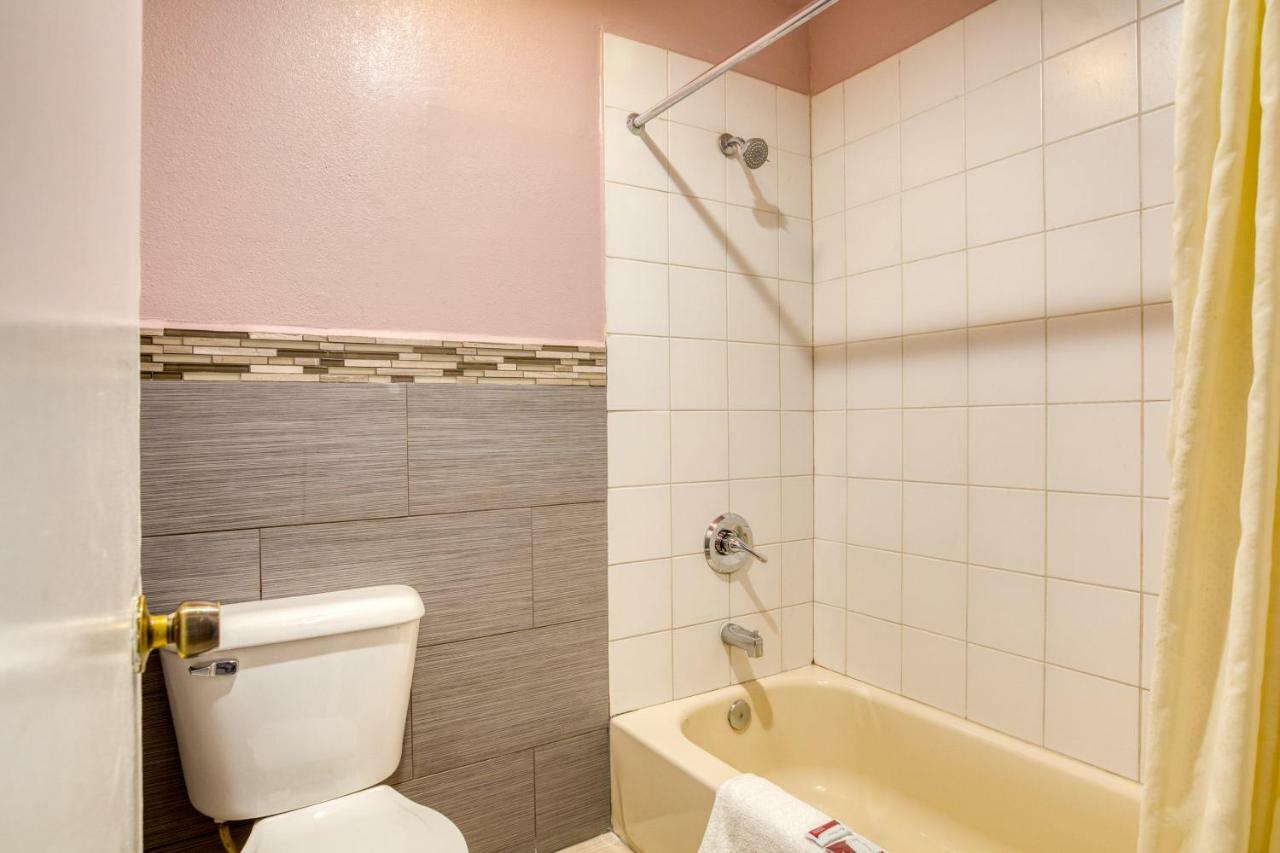 Hotel Corona Ca - Hwy 91 מראה חיצוני תמונה