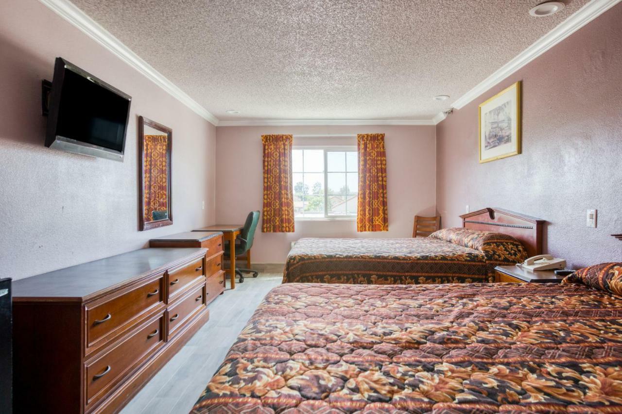 Hotel Corona Ca - Hwy 91 מראה חיצוני תמונה