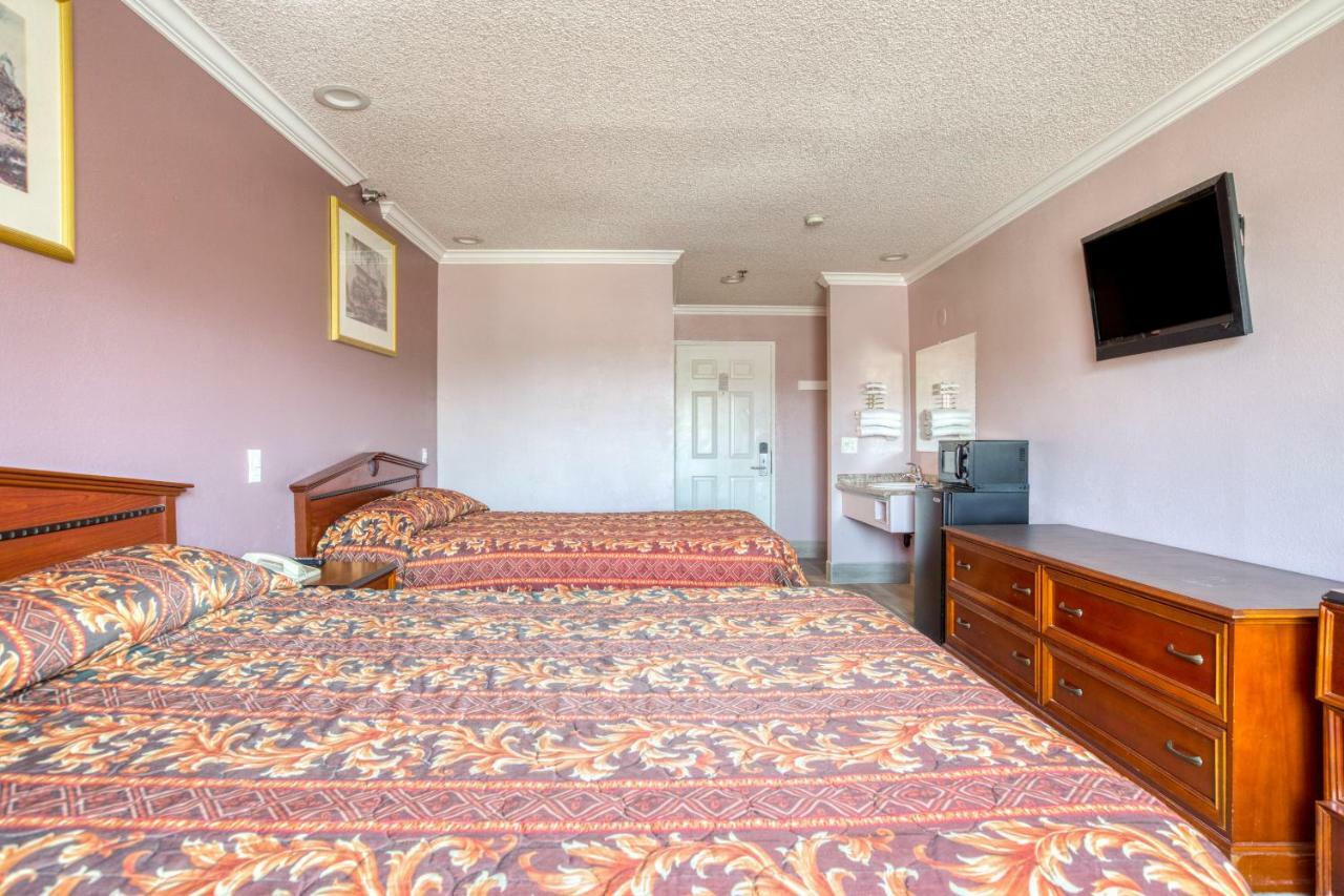 Hotel Corona Ca - Hwy 91 מראה חיצוני תמונה